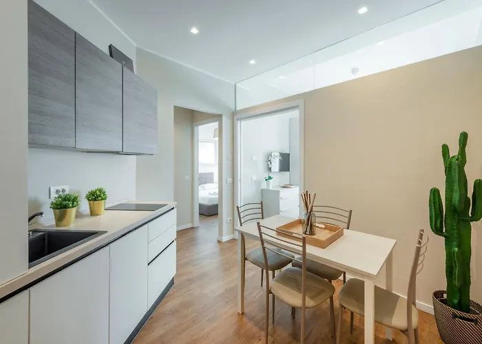 Duomo Apartments B Home - Two Bedrooms & Bathroom
