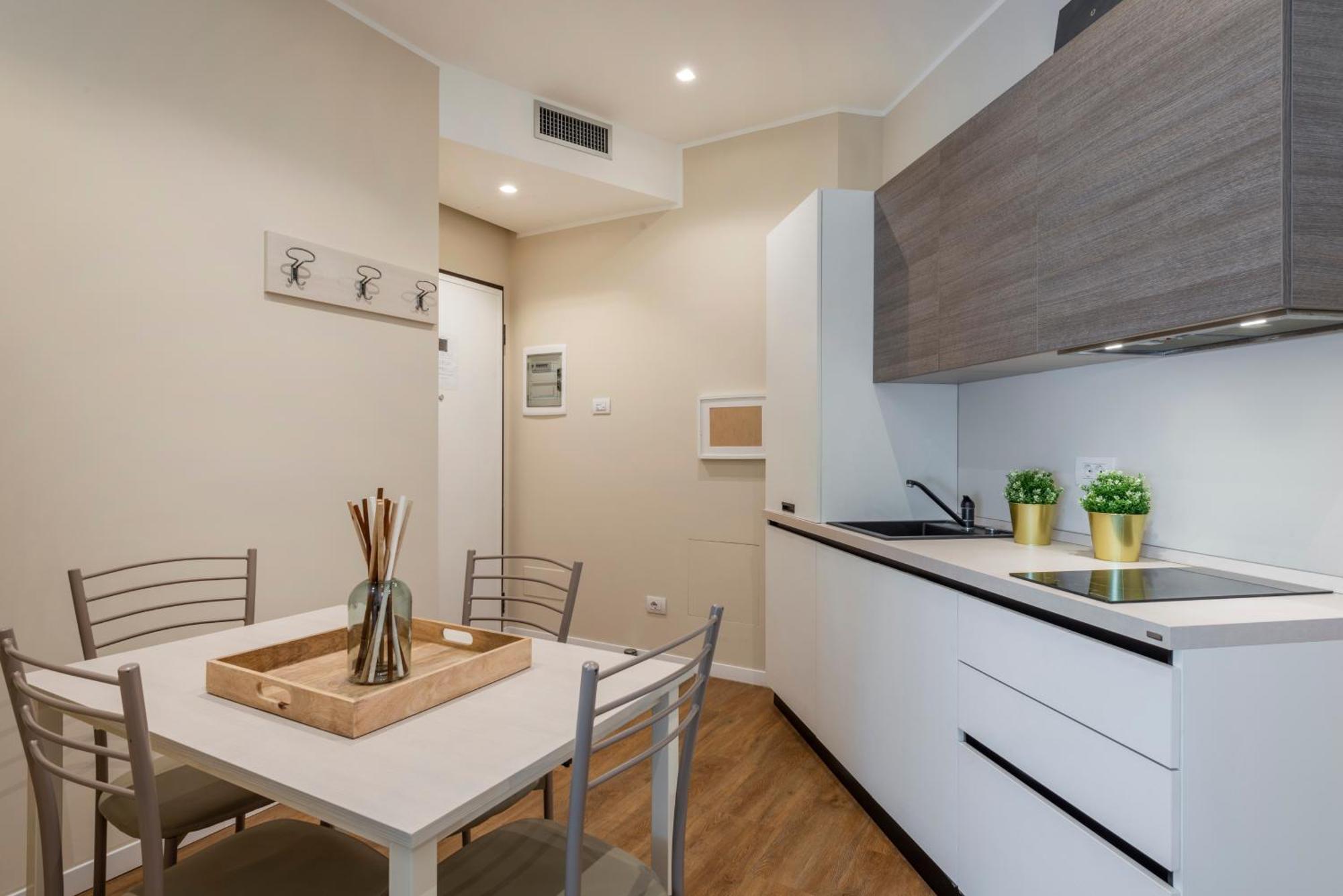 Duomo B - Two Bedrooms & Bathroom *
